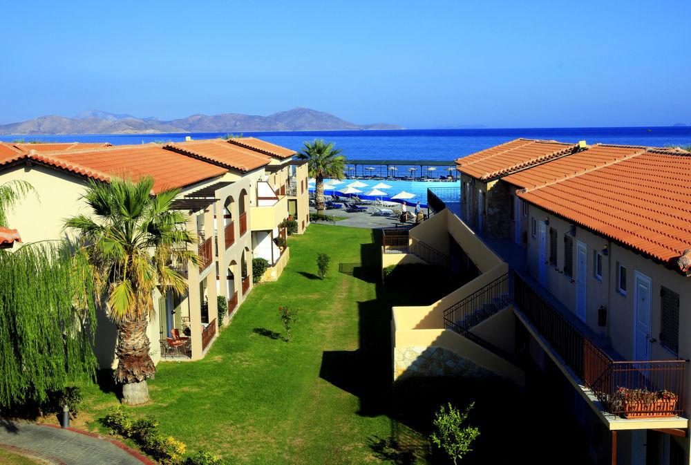 Aquis Marine Resort Tigkaki  Exterior photo