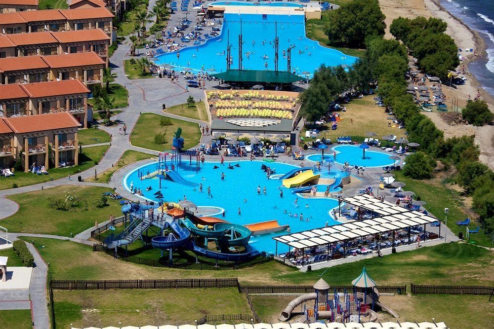 Aquis Marine Resort Tigkaki  Exterior photo